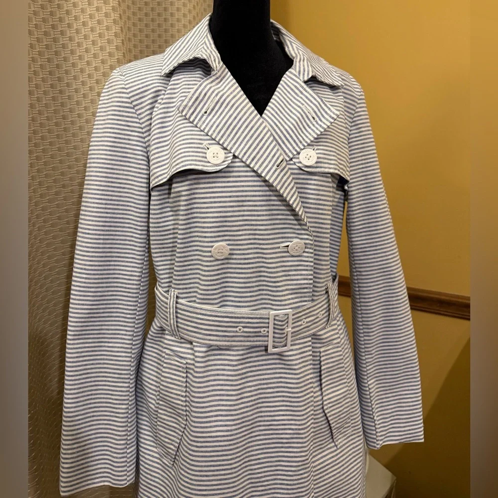 Tommy Hilfiger NWOT Light Blue and White Striped Double Breasted Trench Coat - Picture 3 of 11